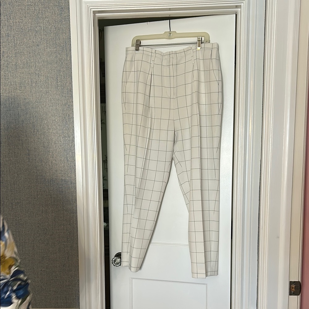 Bar III Cream Checkered Straight Leg Pants
